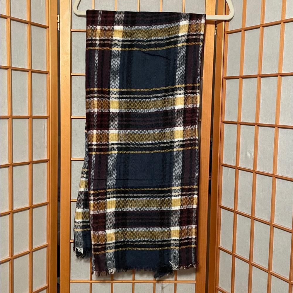 Plaid Large Navy, Yellow, White, Blanket Scarf with fringe at ends. NWT
